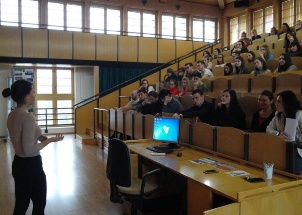 5zah9kwvlm_20-12-2017-studenti-vysokych-skol-predavali-zkusenosti-maturantum_1