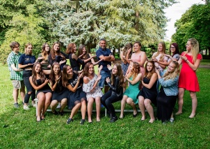 yth2kvsbmw_20-06-2018-fotografovani-trid-a-ucitelskeho-sboru_1