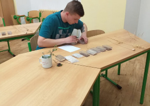 zlwmhxm626_25-03-2019-maturitni-poznavacka-nanecisto_1