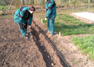 5fyoctuvd1_17-04-2019-2-ch-na-praxi-v-botanicke-zahrade_1