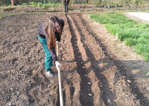 5fyoctuvd1_17-04-2019-2-ch-na-praxi-v-botanicke-zahrade_1