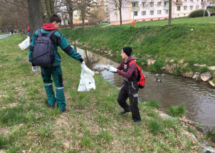 4t4gipxphl_12-04-2019-uklid-rakovnickeho-a-cerneho-potoka_1