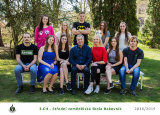 17-4-2019-fotografovani-trid-a-ucitelskeho-sboru_11.jpg