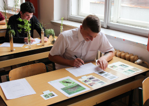 w3c5vd844l_29-04-2019-maturita-z-ikt-a-poznavacky_1