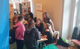 dttq53fayr_____1000014404