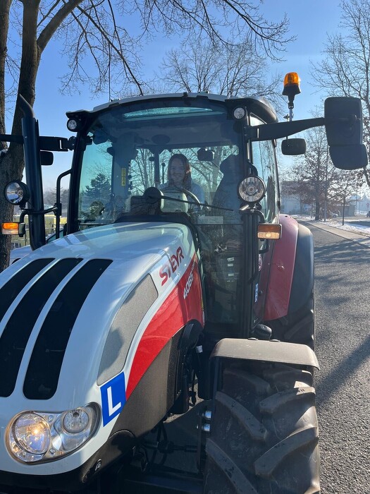 Nový traktor pro autoškolu