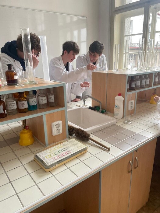 Laboratorní práce 1. E